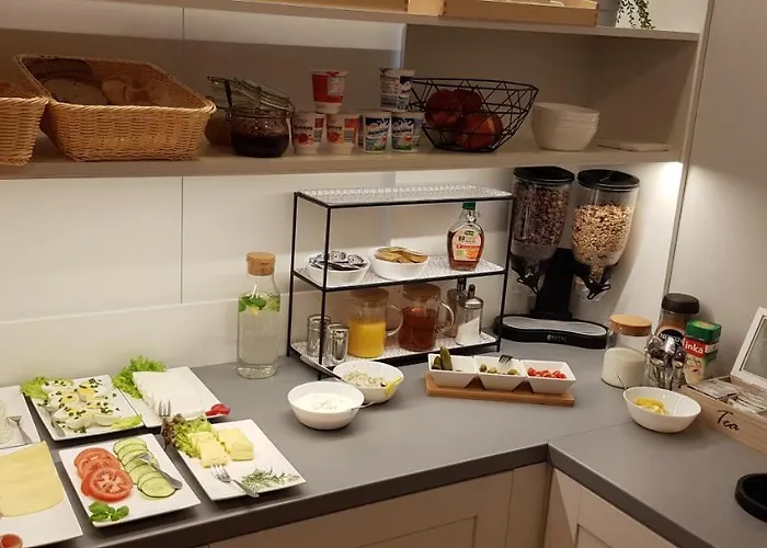 Bed & Breakfast Glogowska Poznan